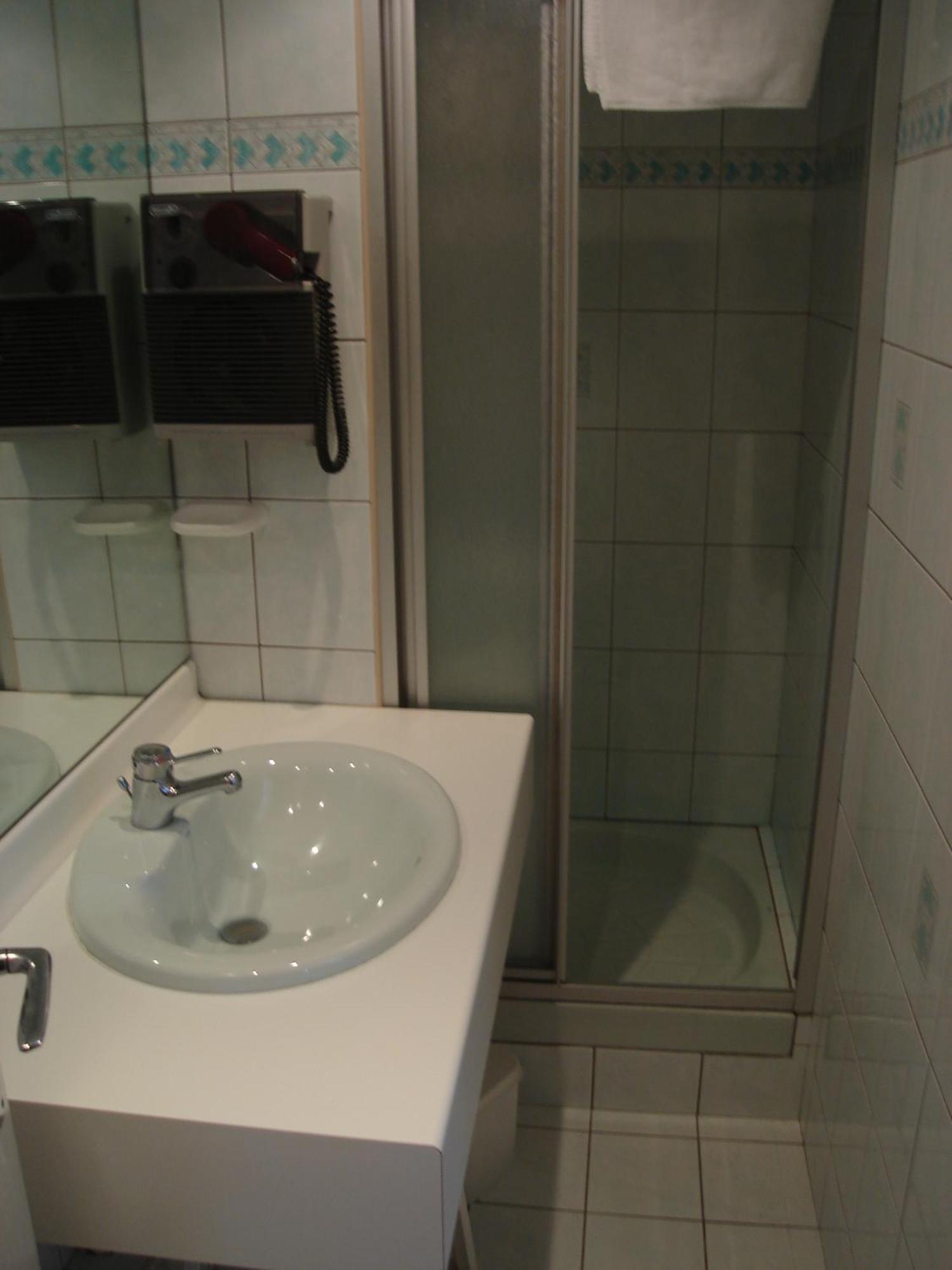 Hotel Beausejour Chaudes-Aigues Ngoại thất bức ảnh