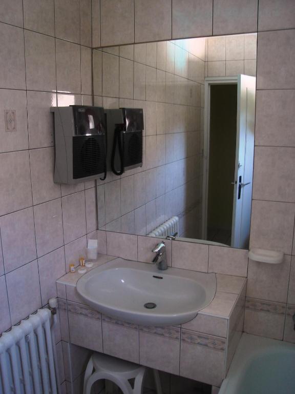 Hotel Beausejour Chaudes-Aigues Ngoại thất bức ảnh